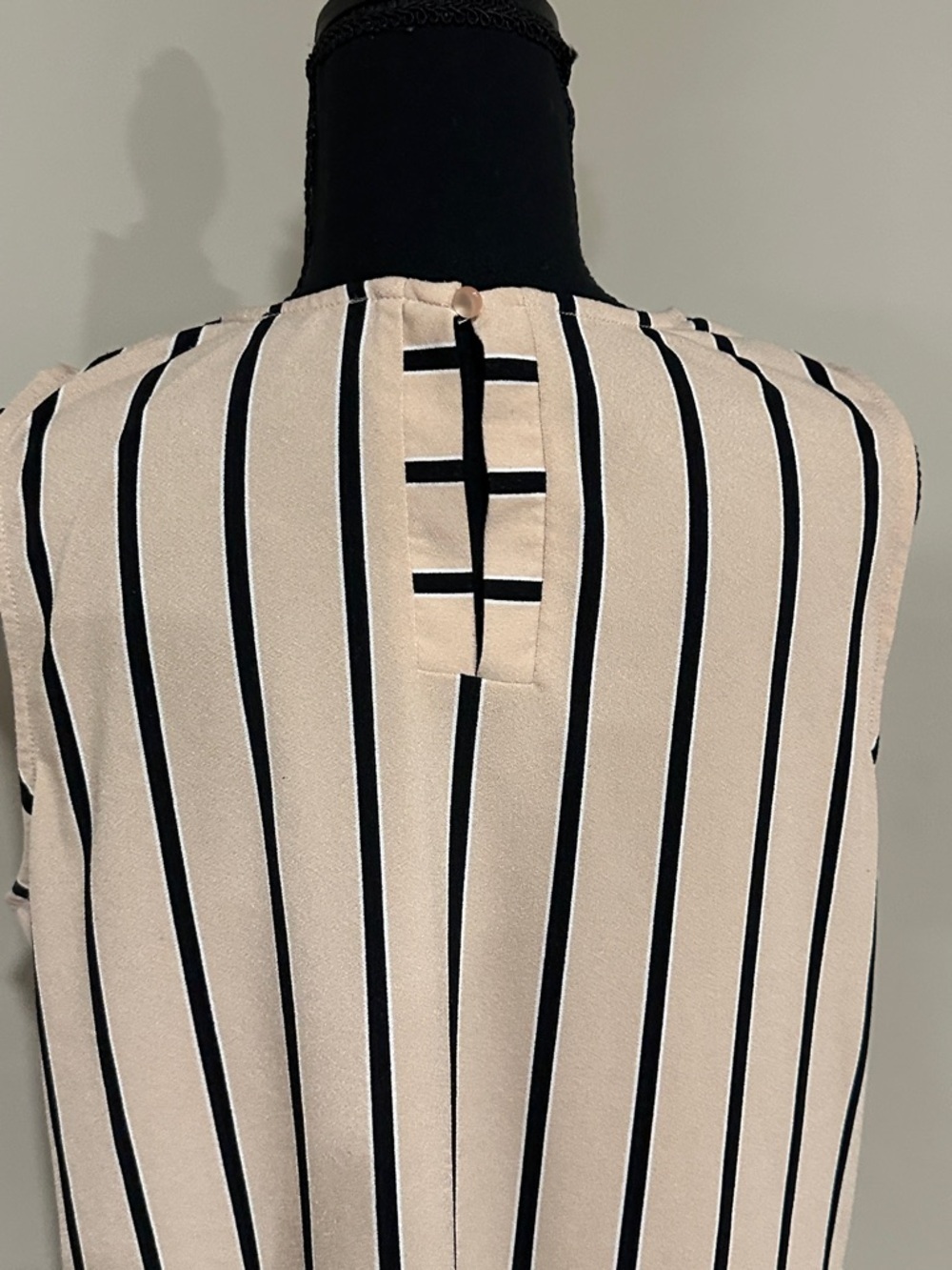 *ADRIANNA PAPELL* Lt. Pink x Black Vertical Stripe Tank Top Size Large - Picture 6 of 7
